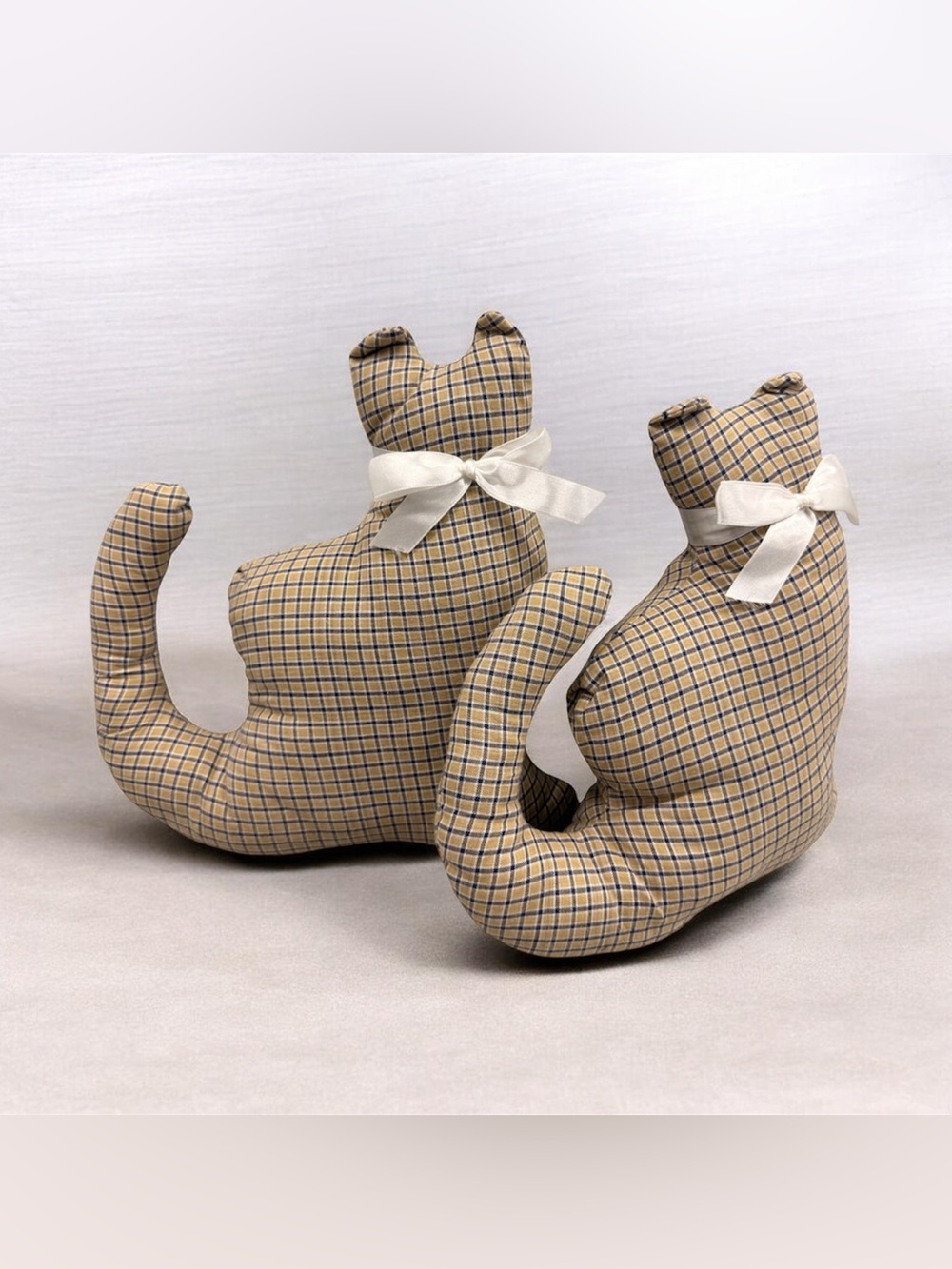 Vtg Plaid Cat Pillows Homestyle Country Cottagecore Chic Decor Shelf Sitter